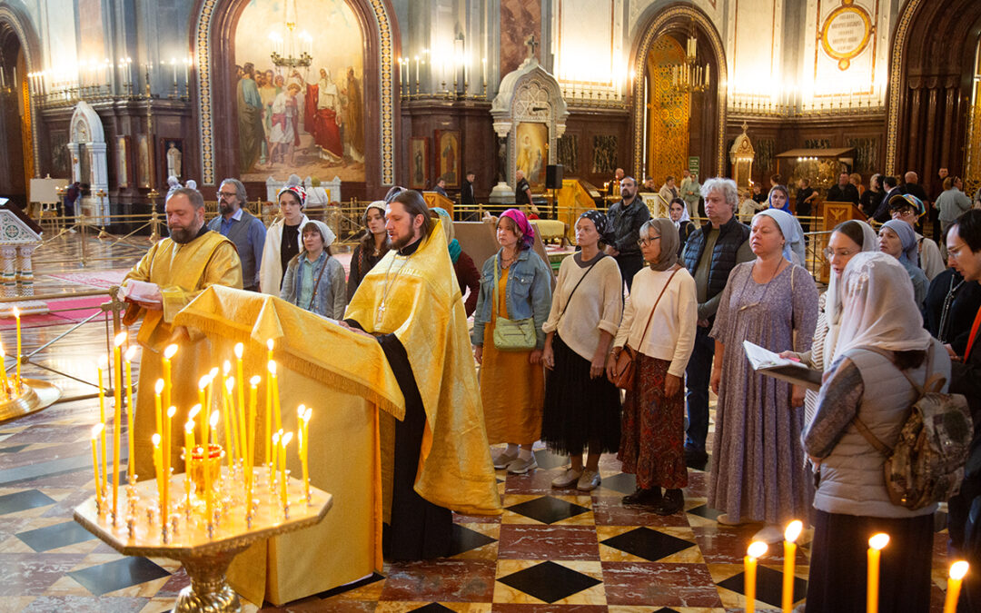 13 сентября 2025 года, в Храме Христа Спасителя стартовал конкурс «Светлый Образ в красках: творческий конкурс в честь Владимирской иконы Божией Матери»