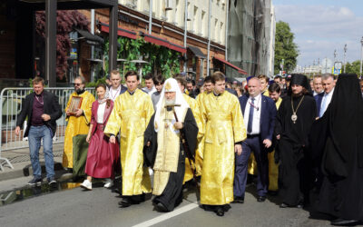 Президент фонда Священномученика Александра Хотовицкого принял участие в общемосковском крестном ходе